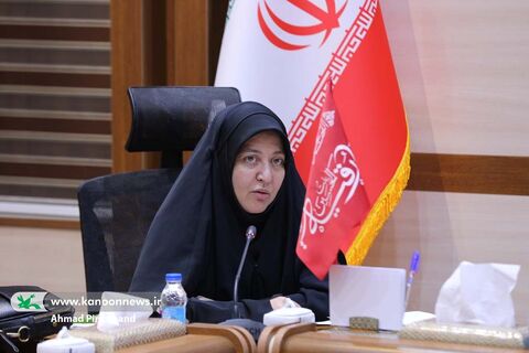 االهام یاوری، رئیس سازمان ملی استعدادهای درخشان  در نخستین نشست شورای ملی سیاست‌گذاری علم و فناوری کودک و نوجوان