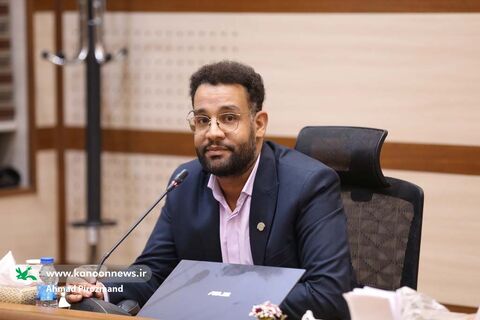 مصطفی پردلی، رئیس کانون علوم و فناوری های نوین ایران در نخستین نشست شورای ملی سیاست‌گذاری علم و فناوری کودک و نوجوان