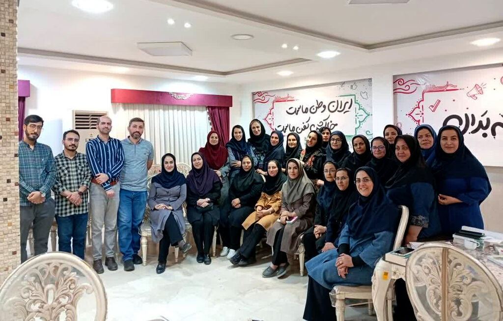حضور اعضای دختر برگزیده باشگاه داستان «قاف» در اردوی تخصصی کانون