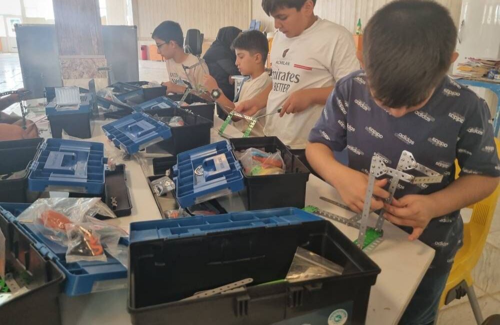 کارگاه رباتیک در کانون سرپل‌ذهاب