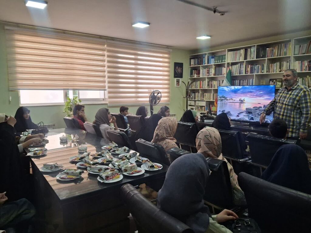 من 4 ساله دومین کارگاه تربیتی «منِ ۴۰ ساله» برگزار شد