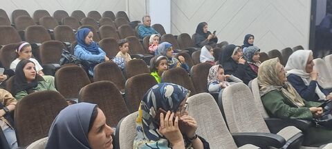 «روایت شادابی»؛ بدرقه تابستان و سلام به پاییز در مراکز کانون استان اصفهان