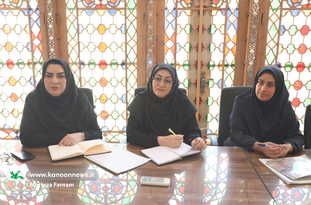 نخستین نشست همکاری کانون پرورش فکری با مدرسه نابینایان یزد برگزار شد