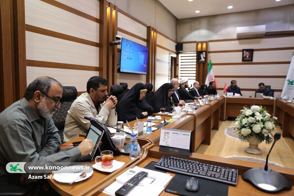 تأکید بر جریانسازی فرهنگی، تولید آثار ماندگار و نقشآفرینی نوجوانان در روایتگری