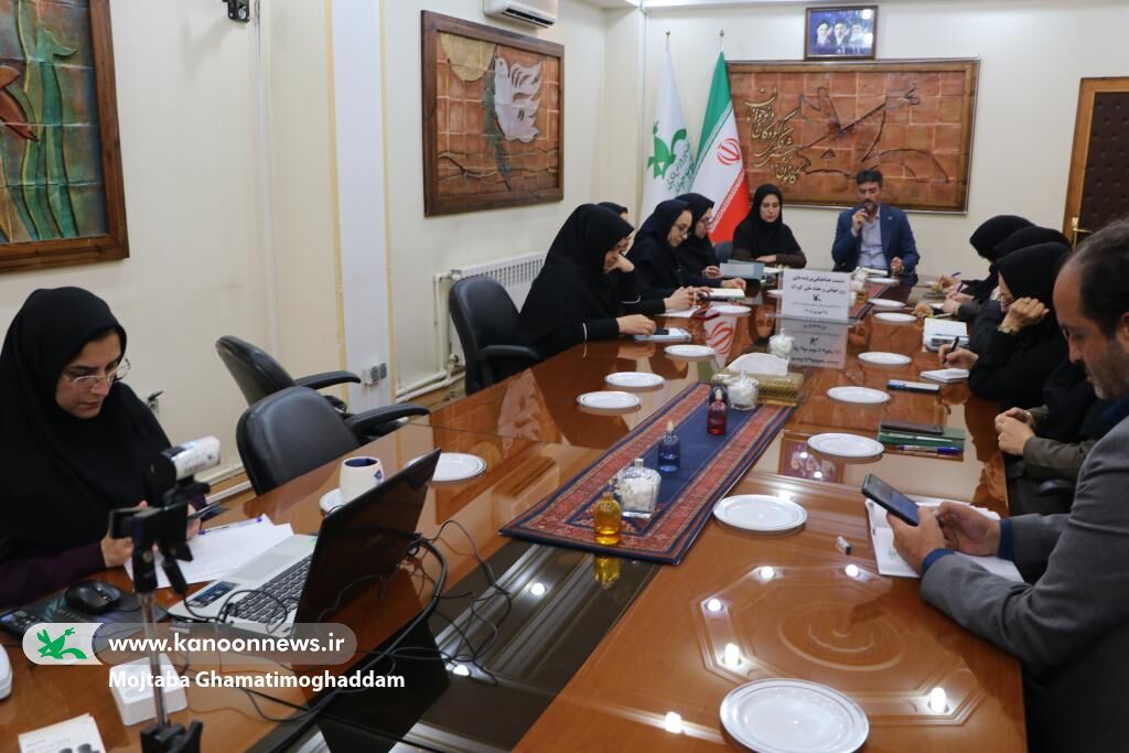 لبخند کودکان، الفبای وطن/ کانون گیلان طرحریزی برنامههای هفته ملی کودک را کلیدزد