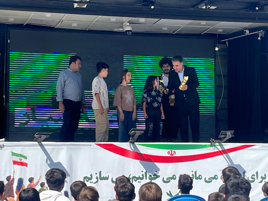 حضور ۴ نقطهای تماشاخانه سیار کانون در شهرستان چایپاره