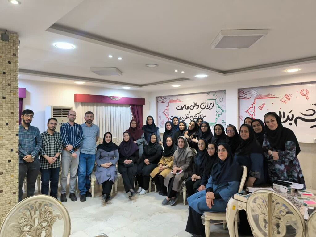 حضور اعضای برگزیده ادبی کانون کرمانشاه در دوره آموزشی باشگاه کشوری «قاف»