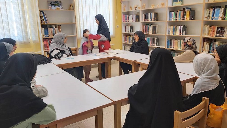 برگزاری دوره آموزشی کمک‌های اولیه و امداد و نجات در حبیب‌آباد