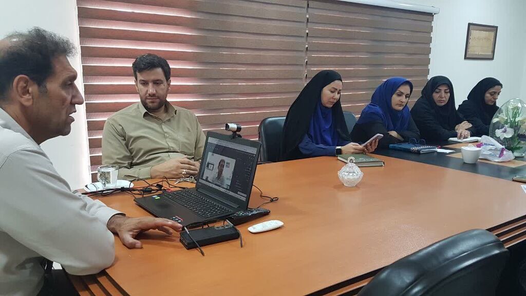 نشست تبیین طرح پیش‌دبستانی کانون کرمانشاه