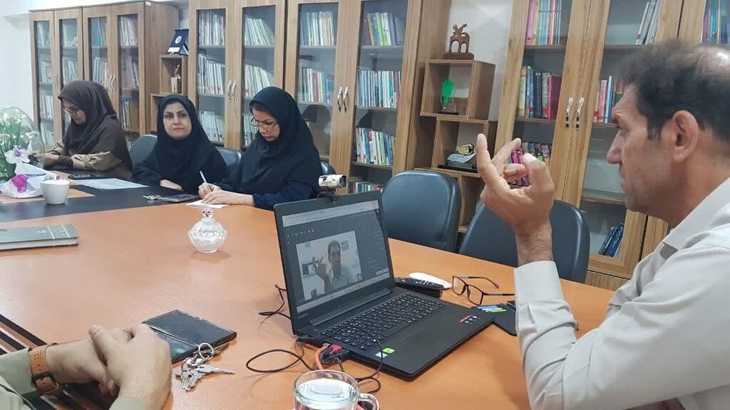 نشست تبیین طرح پیش‌دبستانی کانون کرمانشاه