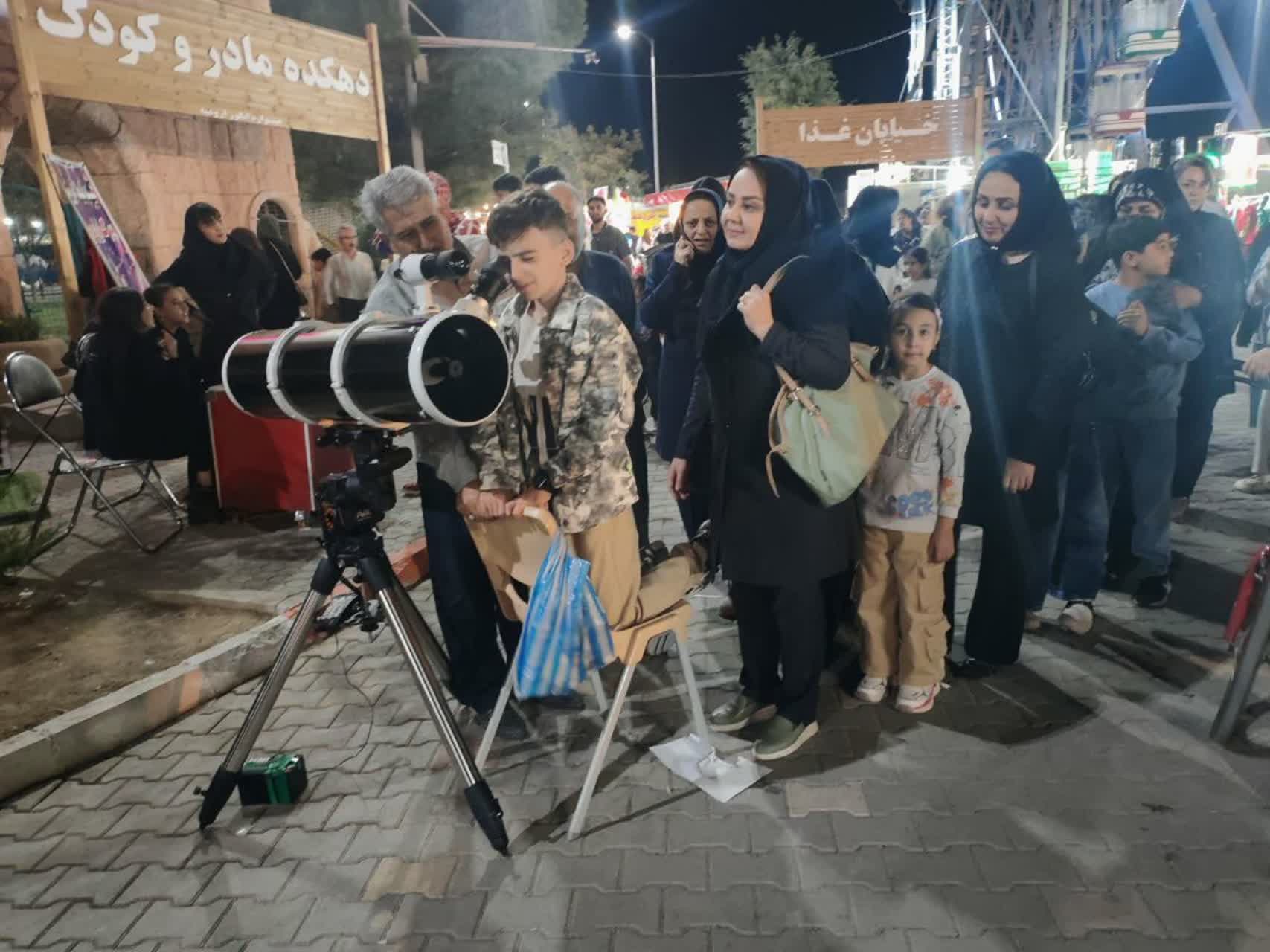 نقش آفرینی علمی انجمن نجوم کانون در جشنواره انگور ارومیه