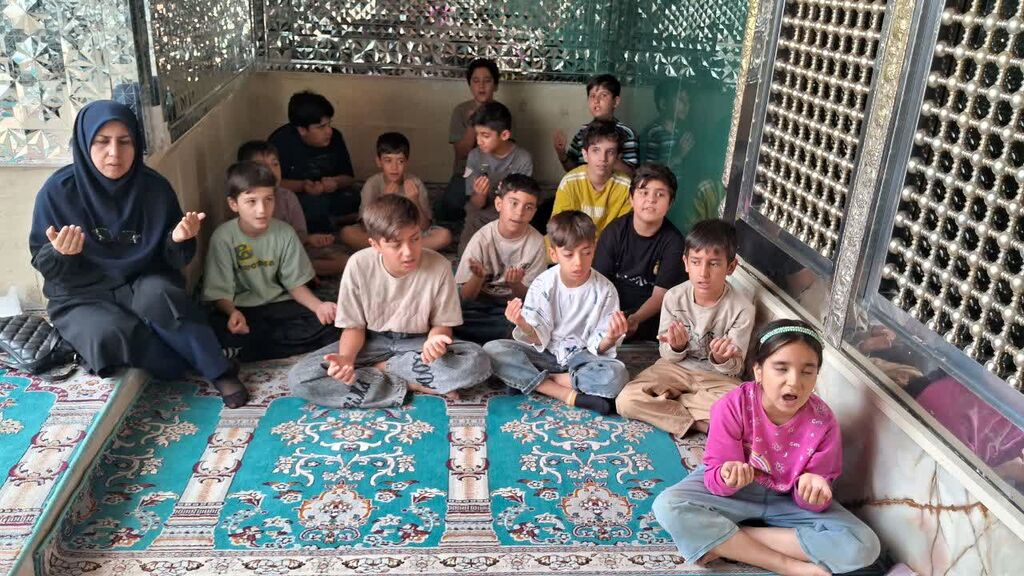 اعضای کانون کنگاور از امامزاده ابراهیم (ع) بازدید کردند