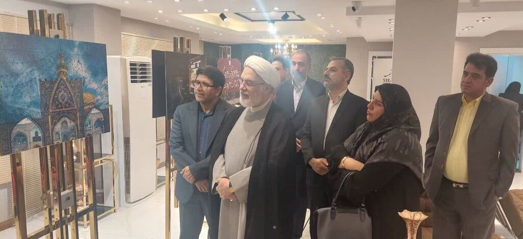 بازدید مدیرکل کانون البرز از نمایشگاه آثار برگزیده جشنواره بین‌المللی عکس رضوی
