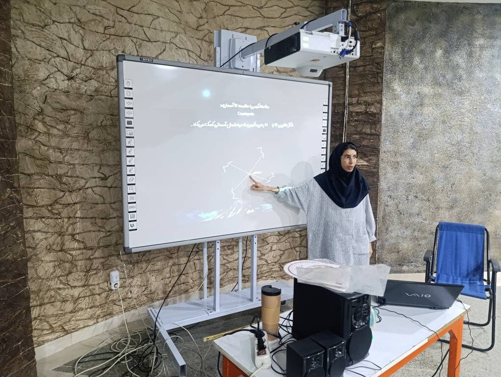 از خواندن «زبان طبیعت» تا رصد ستاره قطبی؛ مهارت‌افزایی &nbsp;اعضای کانون هرمزگان در کارگاه جهت‌یابی