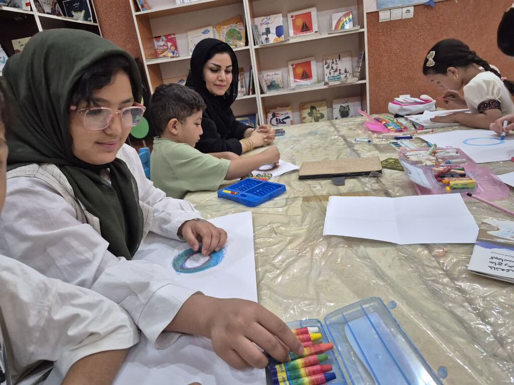 وقتی آسمان شب به زمین می‌آید؛ کارگاه نجوم برای کودکان خلاق هرمزگانی