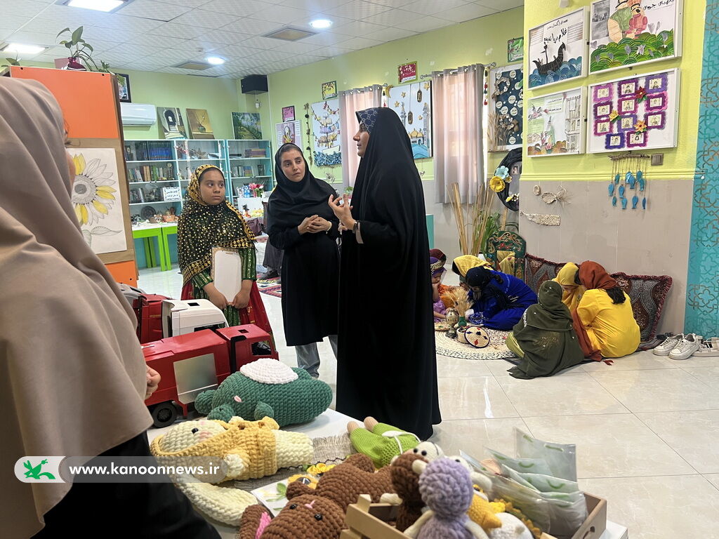با روایتِ آفرینشهای تابستانی؛ نمایشگاه «سلام پاییز» در مرکز سیراف افتتاح شد