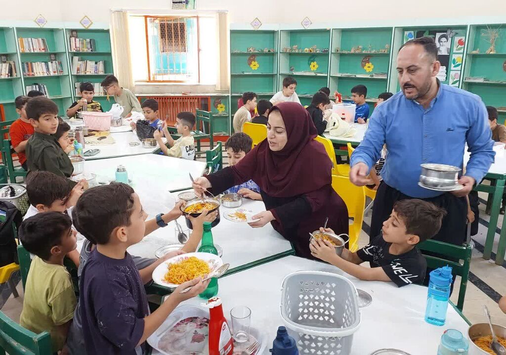 "جشن‌های پایان تابستان با دستپخت مامان" در کانون جوانرود برگزار شد