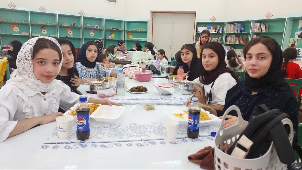 "جشنهای پایان تابستان با دستپخت مامان" در کانون جوانرود برگزار شد