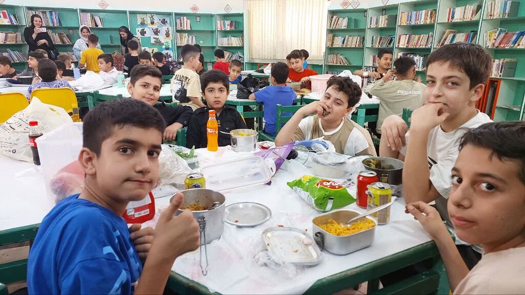 "جشن‌های پایان تابستان با دستپخت مامان" در کانون جوانرود برگزار شد