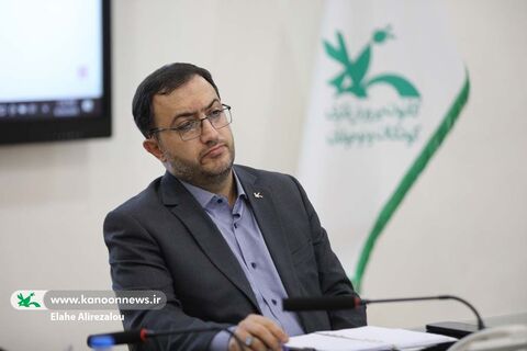 حامد علامتی، مدیر عامل کانون  در چهارمین نشست مدیران ارشد کانون