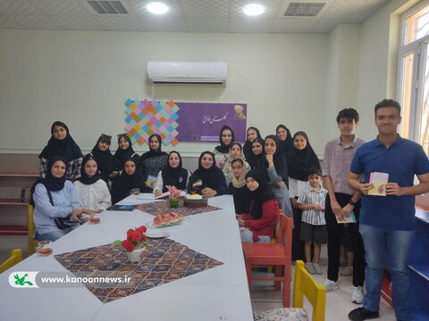 نشست‌های ادبی و گلستان‌خوانی در مراکز کانون استان بوشهر به روایت تصویر