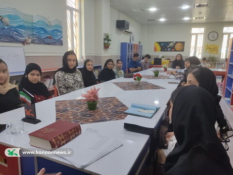 نشست‌های ادبی و گلستان‌خوانی در مراکز کانون استان بوشهر به روایت تصویر