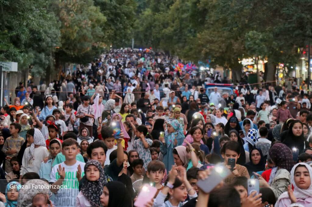 کانون پرورش فکری همدان همراه در اجرای "جشن بزرگ مهربانی"