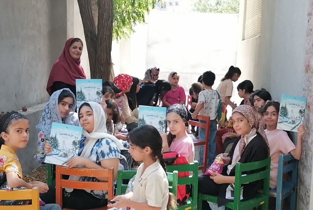 نقد و بررسی کتاب «خرس کوچولوی قطبی مرا به خانه ببر» در مرکز شماره ۵ کانون کرمانشاه