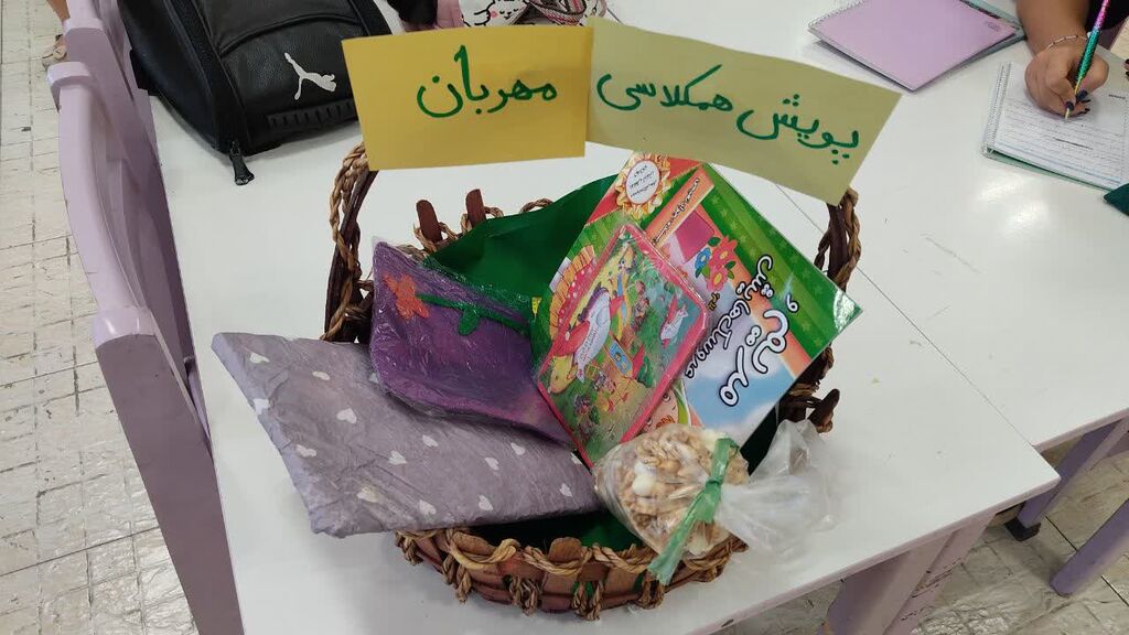 برپایی «بازارچه خوداشتغالی» در مرکز فرهنگی شماره ۸ مشهد