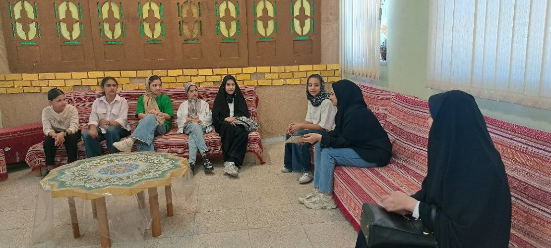 روایت ایثار و مقاومت در قاب فرهنگ و هنر؛ هفته دفاع مقدس در کانون شاهینشهر و دهق گرامی داشته شد
