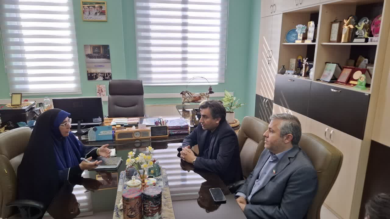 تأکید بر تقویت جریان مردمی کتابخوانی در آذربایجانغربی