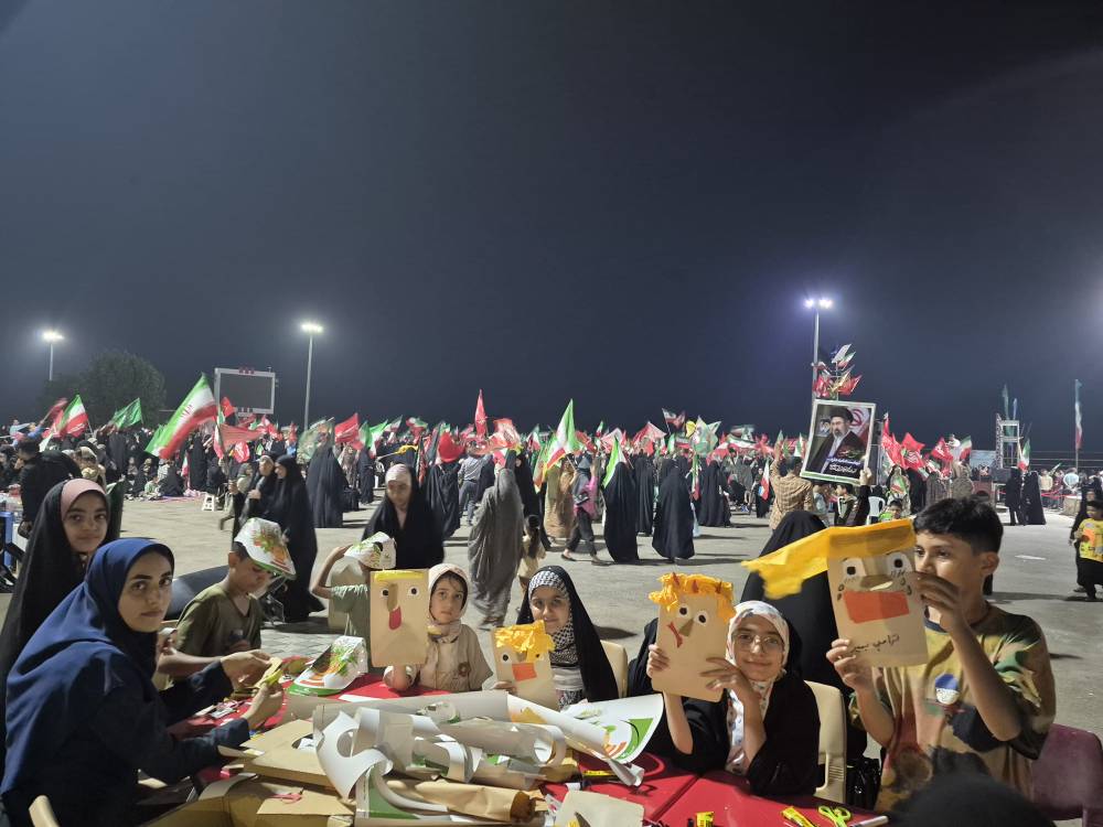 کانون پرورش فکری کودکان و نوجوانان هرمزگان هم‌قدم مردم در تجمعات شبانه