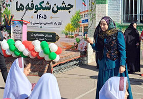 روایت حماسه و ایثار در جشن شکوفه‌های اردبیل طنین‌انداز شد