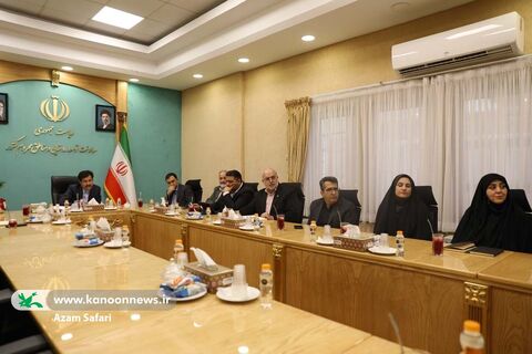 دیدار مدیرعامل و شماری از  مسئولان کانون با معاون رئیس‌جمهور در امور توسعه روستایی و مناطق محروم کشور