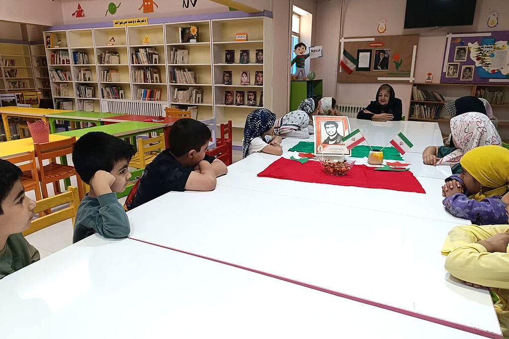 گرامیداشت یاد شهدای دفاع مقدس در کانون بروجن