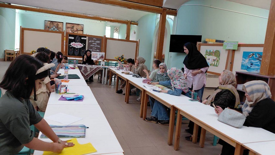 گرمای کتاب در آخرین روز تابستان؛ وقتی کودکان با هنر، قصه را بازآفرینی کردند