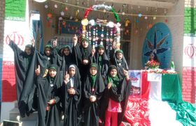جشن شکوفه‌ها با همکاری مرکز شماره ۱ کانون اسلام‌آباد غرب اجرا شد