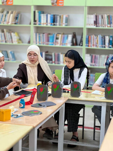 قاب‌های ماندگار از «روایت ۱۶۸ کوله‌پشتی» در مرکز شماره سه اردبیل