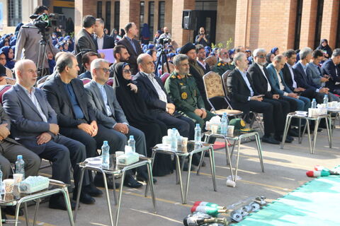 حضور سرپرست کانون گیلان در آیین نواختن زنگ مهر و مقاومت در رشت