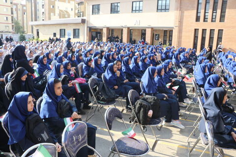 حضور سرپرست کانون گیلان در آیین نواختن زنگ مهر و مقاومت در رشت