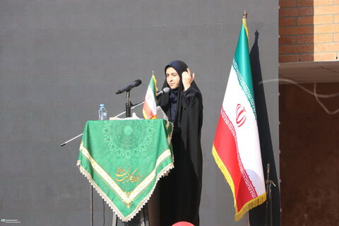 حضور سرپرست کانون گیلان در آیین نواختن زنگ مهر و مقاومت در رشت