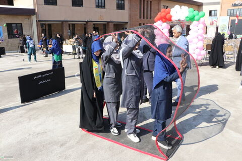 حضور سرپرست کانون گیلان در آیین نواختن زنگ مهر و مقاومت در رشت