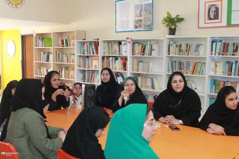 نشست مدیرکل کانون خوزستان با شورای نوجوان کانون باغملک