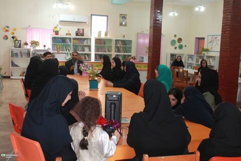 نشست مدیرکل کانون خوزستان با شورای نوجوان کانون باغملک