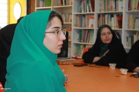 نشست مدیرکل کانون خوزستان با شورای نوجوان کانون باغملک