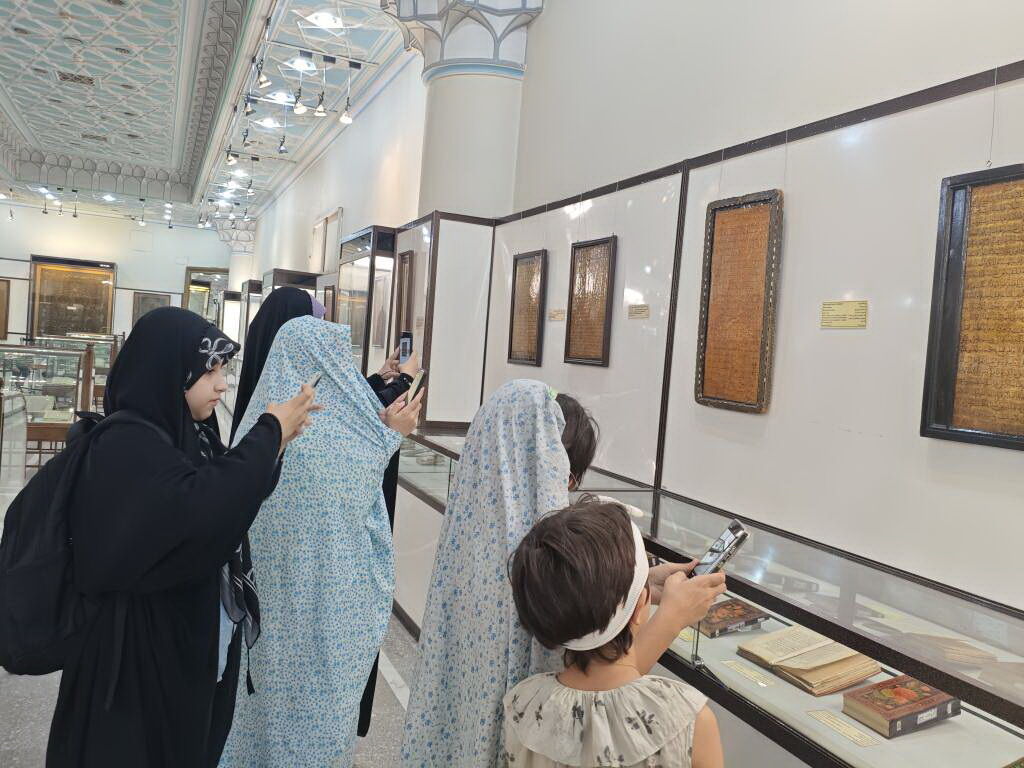 بازدید اعضای کانون از موزه آستان حضرت عبدالعظیم حسنی(ع)