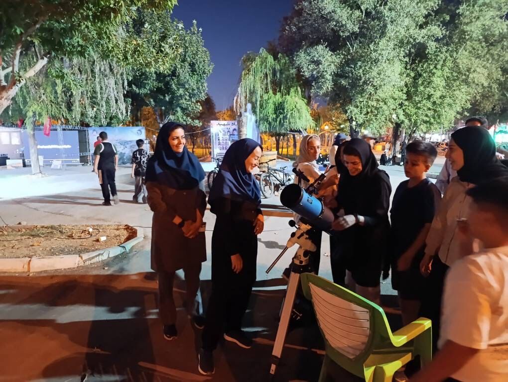 تماشاخانه سیار و رصد ماه؛ ویژه‌برنامه کانون در هفته فرهنگی دماوند
