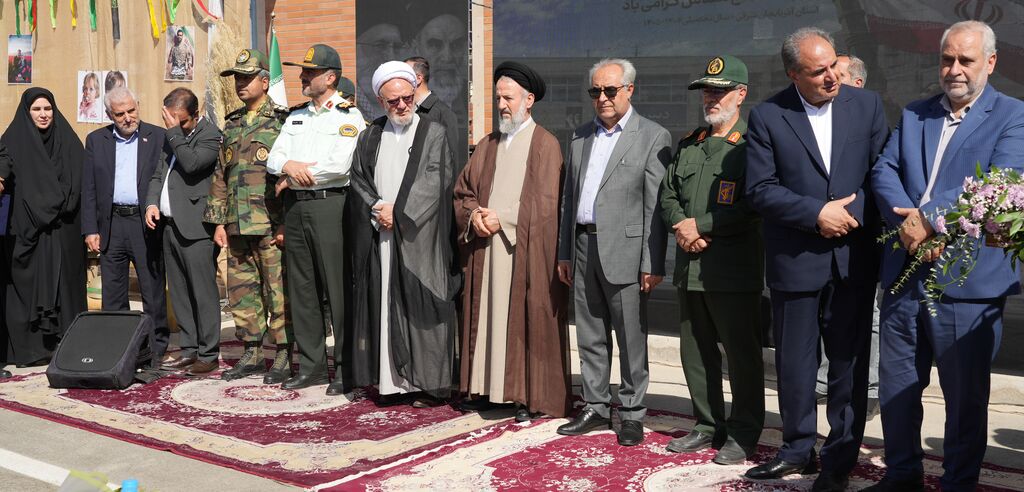 حضور مدیرکل کانون پرورش فکری در آیین استانی آغاز سال تحصیلی