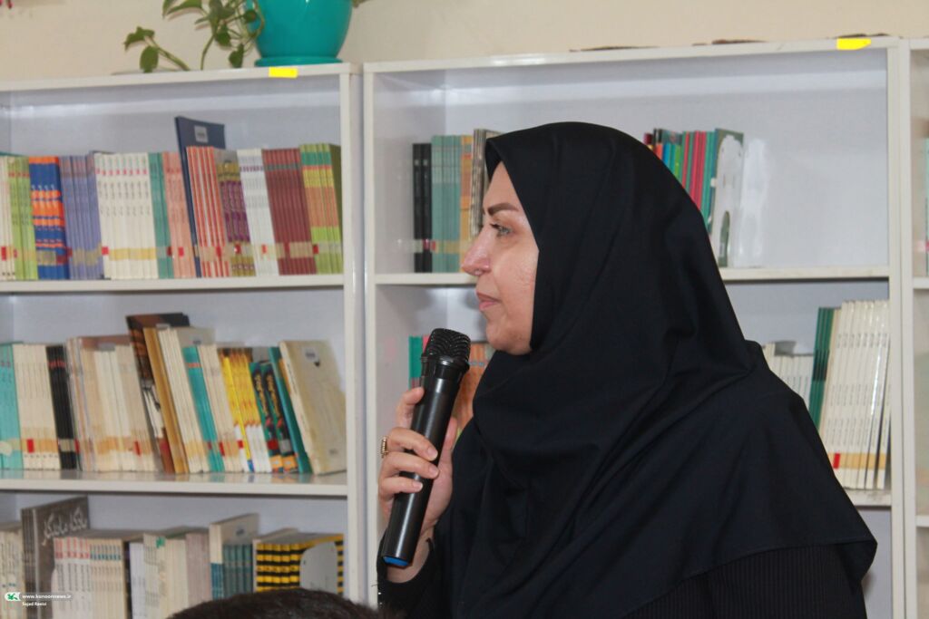 آقاسی: خط مقدم امروز نوجوانان، تقویت فکر و اندیشه است