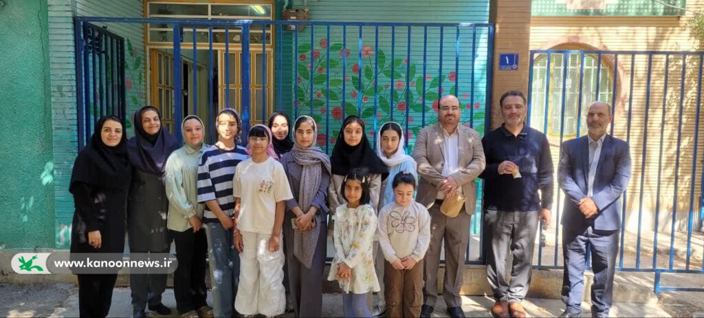 نمایشگاه دست‌سازه‌های تابستانه اعضای کانون شماره۵ شهر اراک افتتاح شد